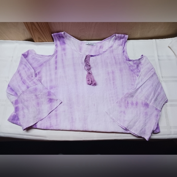 Avon Open Shoulder Blouse/Size L 12-14/Lightweight Purple Tie Dye Ruffle Sleeve - Picture 4 of 14